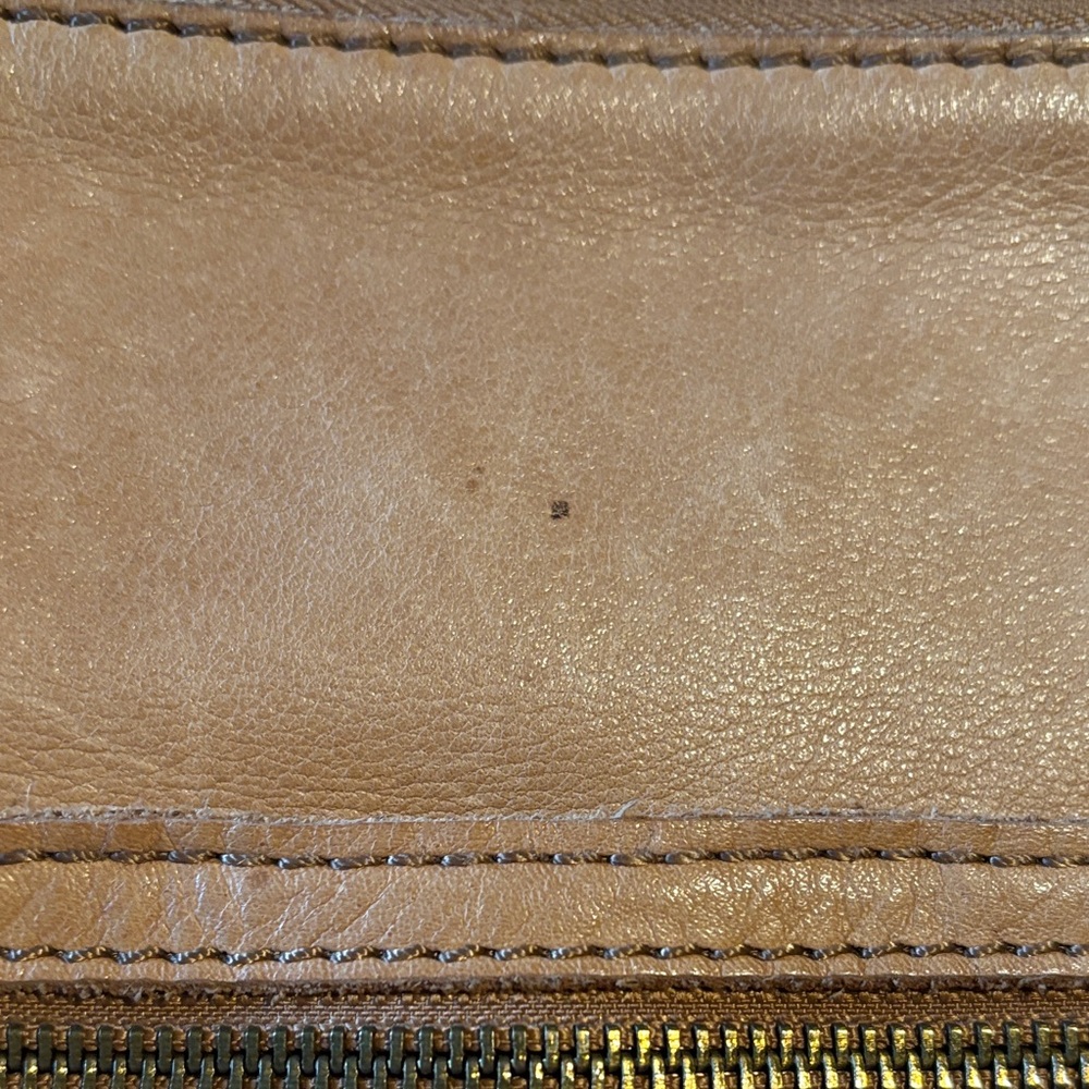 Lucky Brand Tan Leather Crossbody Bag with Front Zip Pockets - Picture 6 of 7